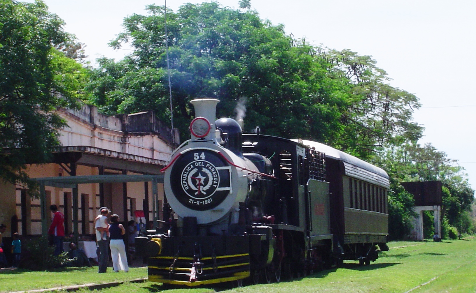 TRAINS ferrocarril_paraguay_aregua_Ea